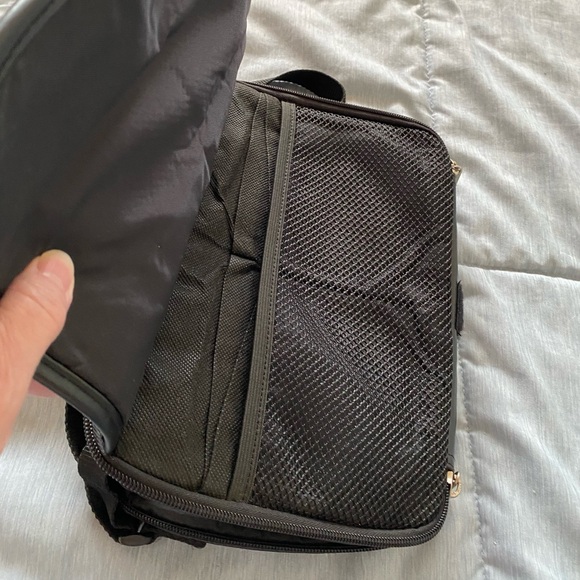 Deluxe iPad Bag/Carry Case - Picture 11 of 13